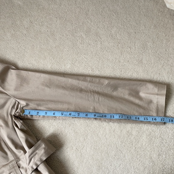 Chic cropped Trench Coat with Metal Stud detailing on Collar - Picture 15 of 16